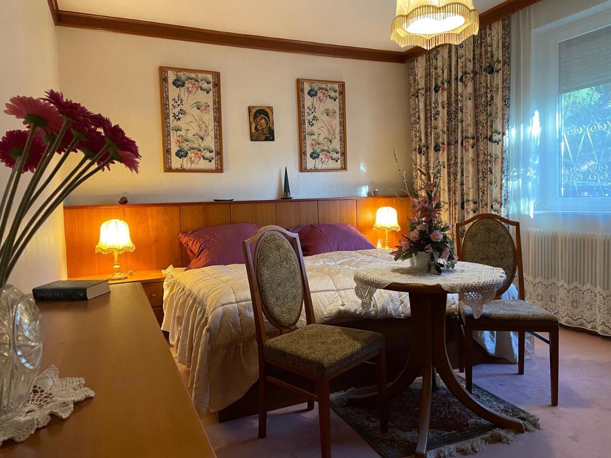 Suburb Hostel Purkersdorf Extérieur photo
